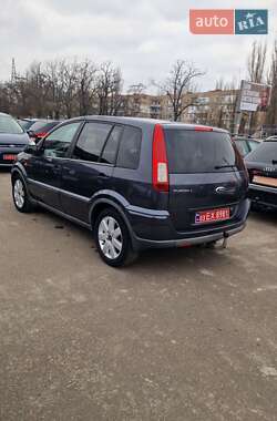 Хэтчбек Ford Fusion 2006 в 