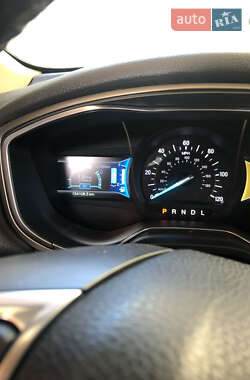 Седан Ford Fusion 2014 в 