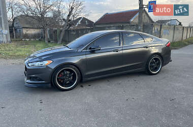 Седан Ford Fusion 2015 в Одесі