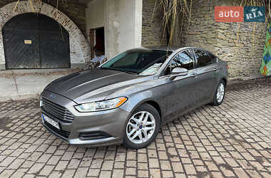 Седан Ford Fusion 2014 в Черновцах