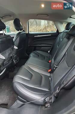 Седан Ford Fusion 2018 в 