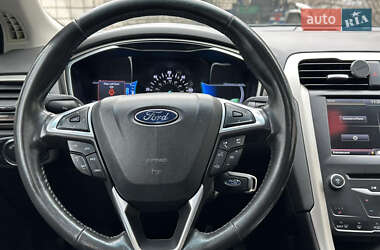 Седан Ford Fusion 2014 в Тульчині