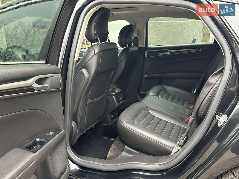 Седан Ford Fusion 2014 в Тульчині