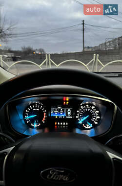 Седан Ford Fusion 2014 в 