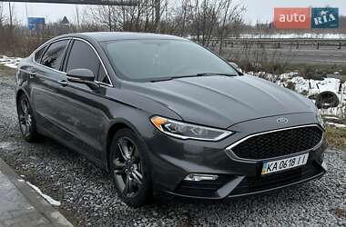 Седан Ford Fusion 2017 в Львові