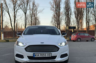 Седан Ford Fusion 2016 в Дніпрі