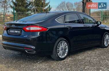 Седан Ford Fusion 2014 в Стрию