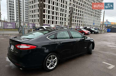 Седан Ford Fusion 2014 в 