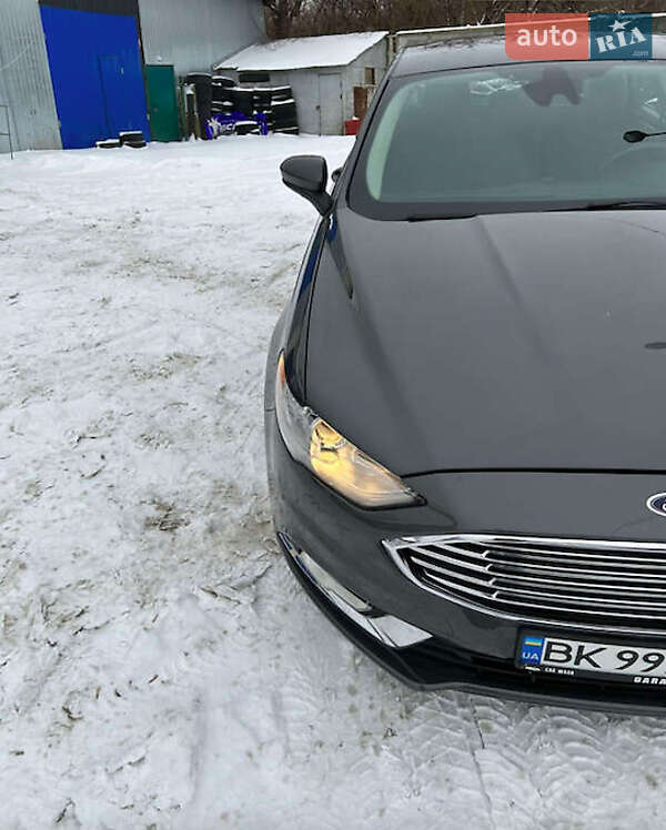 Седан Ford Fusion 2018 в Ровно