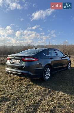Седан Ford Fusion 2014 в 