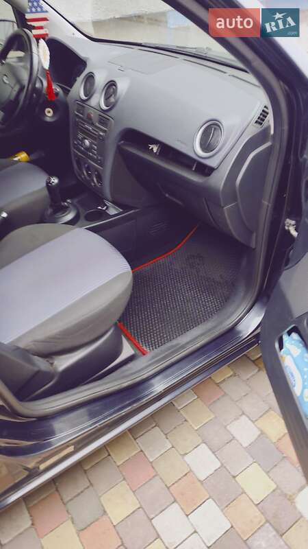 Хэтчбек Ford Fusion 2008 в Павлограде