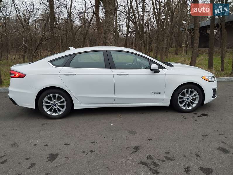 Седан Ford Fusion 2018 в Запорожье