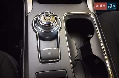 Седан Ford Fusion 2018 в 