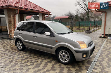 Хэтчбек Ford Fusion 2007 в Мукачево