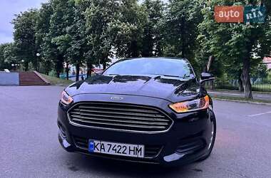 Седан Ford Fusion 2015 в Львові