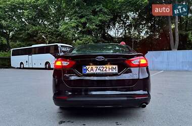 Седан Ford Fusion 2015 в Львові