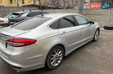 Седан Ford Fusion 2016 в 