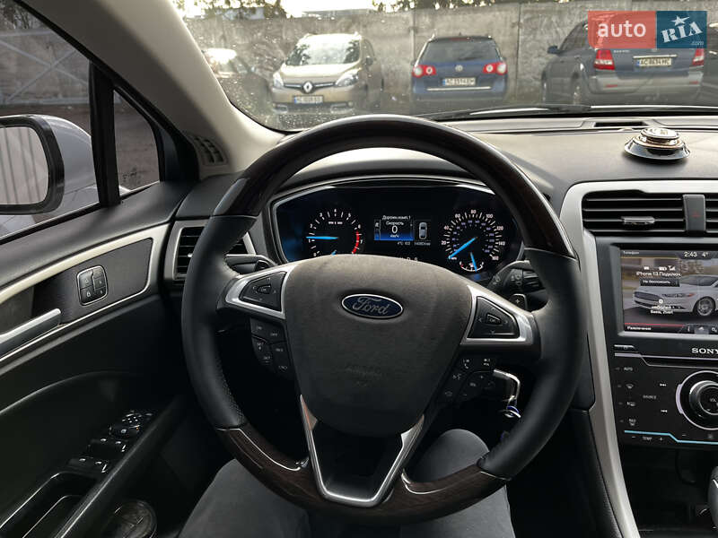 Седан Ford Fusion 2014 в Луцке
