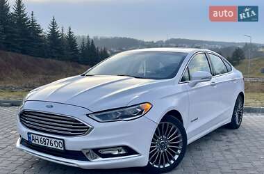 Седан Ford Fusion 2016 в 