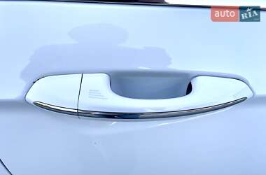 Седан Ford Fusion 2016 в 