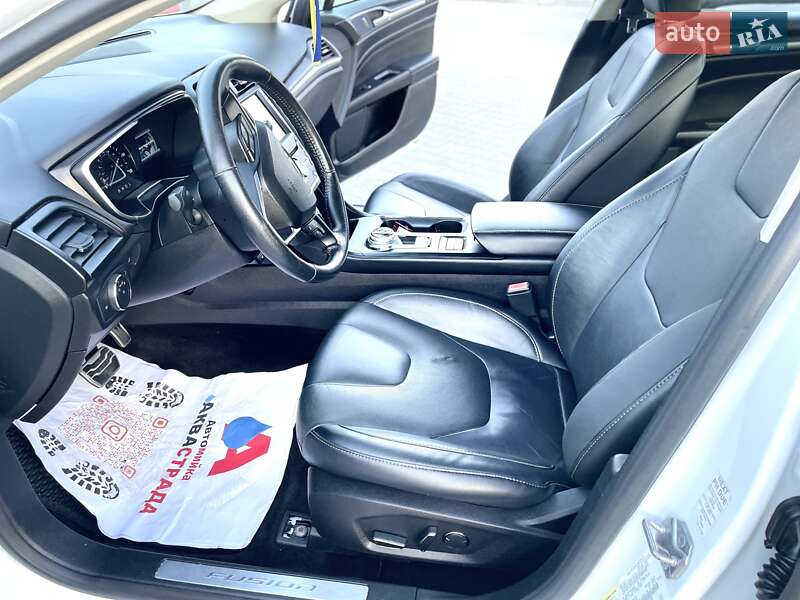 Седан Ford Fusion 2016 в Тернополе