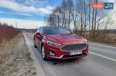 Седан Ford Fusion 2019 в Львове