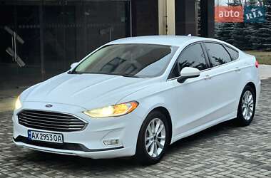 Седан Ford Fusion 2019 в Харкові