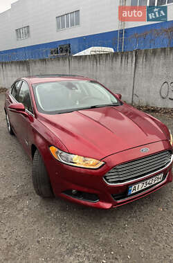 Седан Ford Fusion 2015 в 
