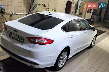 Седан Ford Fusion 2014 в 