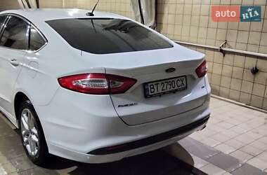Седан Ford Fusion 2014 в 