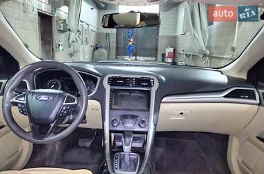 Седан Ford Fusion 2014 в 