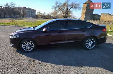 Седан Ford Fusion 2016 в 