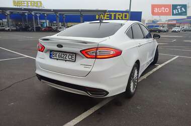 Седан Ford Fusion 2015 в Виннице