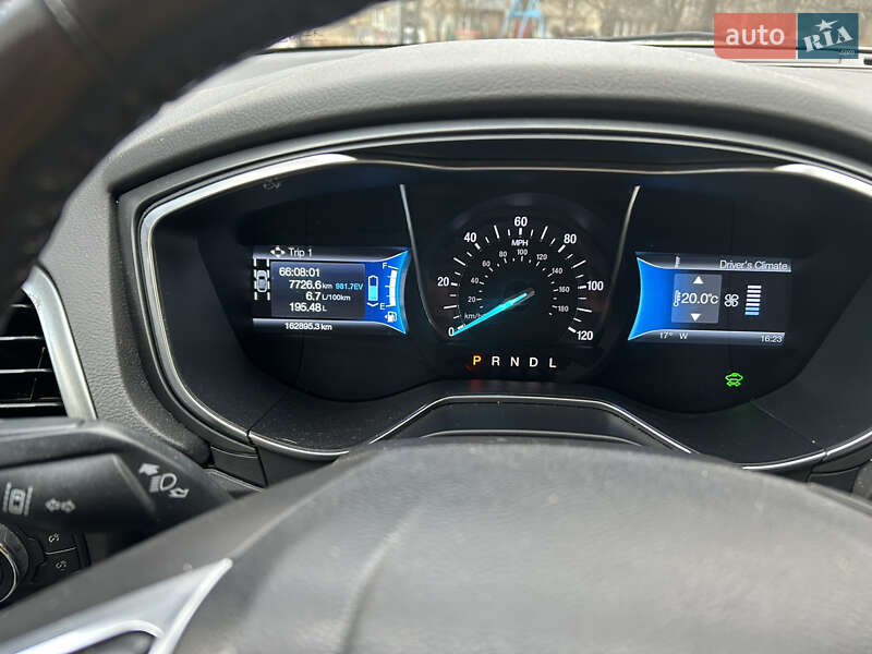 Седан Ford Fusion 2014 в Львове