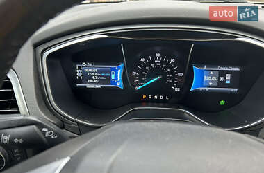 Седан Ford Fusion 2014 в 