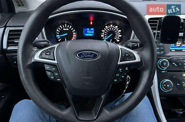 Седан Ford Fusion 2014 в Киеве