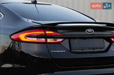 Седан Ford Fusion 2017 в 