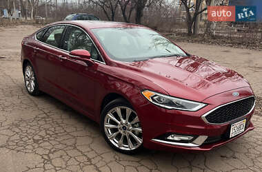 Седан Ford Fusion 2017 в 