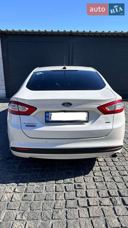 Седан Ford Fusion 2013 в Днепре