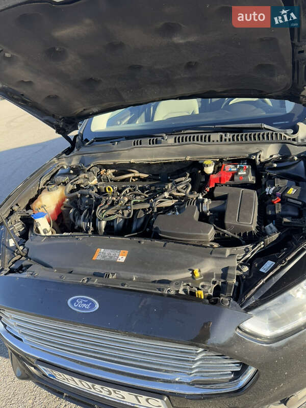 Седан Ford Fusion 2016 в Львові