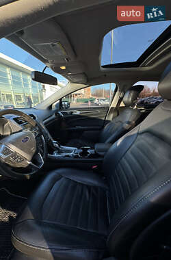 Седан Ford Fusion 2014 в 