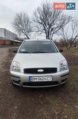 Хэтчбек Ford Fusion 2004 в 