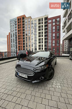 Седан Ford Fusion 2014 в Львові