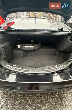 Седан Ford Fusion 2013 в 