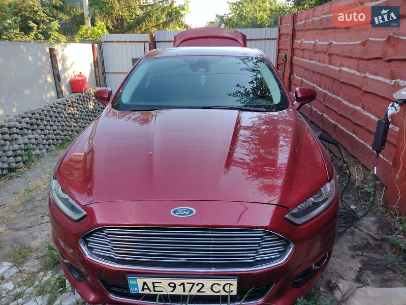 Седан Ford Fusion 2014 в Дніпрі