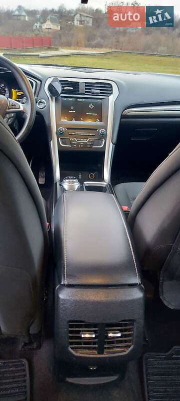 Седан Ford Fusion 2016 в Киеве фото 14 Седан Ford Fusion 2016 в Киеве