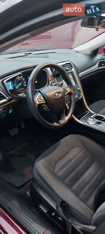 Седан Ford Fusion 2016 в Киеве фото 18 Седан Ford Fusion 2016 в Киеве