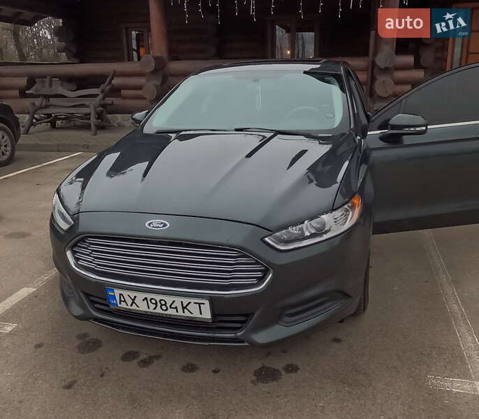 Седан Ford Fusion 2014 в Чугуеве