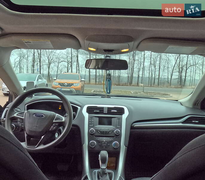 Седан Ford Fusion 2014 в Чугуеве