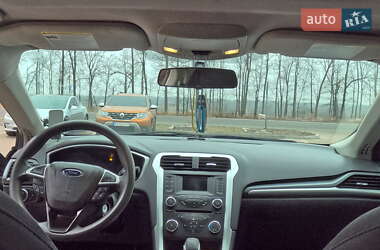Седан Ford Fusion 2014 в 